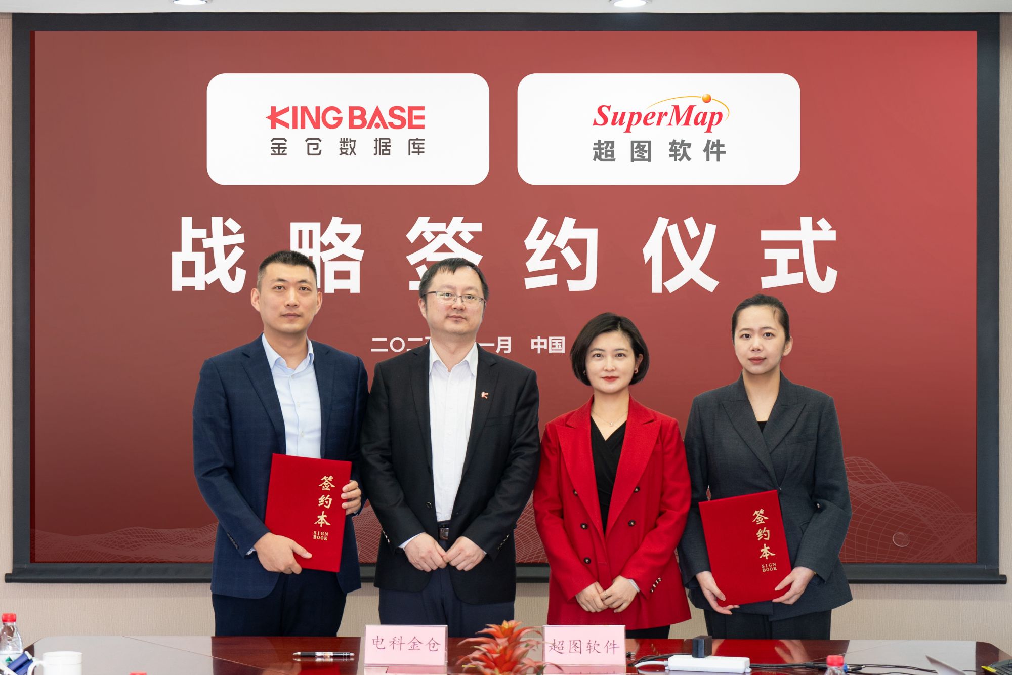 f6c92ecc-16bc-4743-9524-7ede6eb17aa5 f6c92ecc-16bc-4743-9524-7ede6eb17aa5